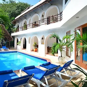 *** Hotel Club Yebo Mexico